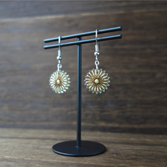 野の花のピアス（黄色）イヤリング / ピアス / ノンホールピアス