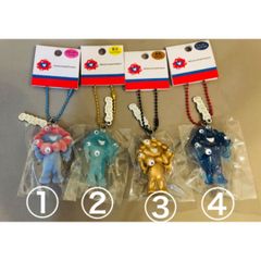 ミャクミャクサンリオコラボ なりきり ラバーキーホルダー