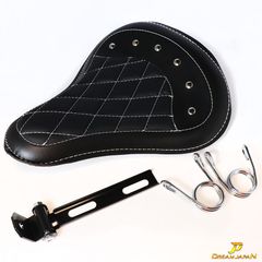 バイク ソロシート シングルシート 【スタッズシート】 型番：b102 金具付き 合皮/汎用/ チョッパー / ドラッグスター ビラーゴ SR TW マグナ 【Dream-Japan】