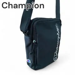 Champion チャンピオン ブラック ショルダーバッグ ミニバッグ サコッシュ 縦型ロゴ ナイロン 斜めがけ ユニセックス フリーサイズ アメリカブランド ACE社製 中国製 カジュアル 717KZ