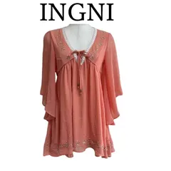 INGNI　バタフライスリーブ　チュニックブラウス　Vネック　サーモンオレンジ　ビジュー付き　フレアスリーブ　M