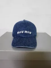 月*様 miumiu キャップ デニム インディゴ 正規品 袋あり　M サイズ 月*様 miumiu キャップ デニム インディゴ 正規品 袋あり M