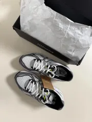 JJJ / Yacht Club / HIKARI アナログレコード2枚セット Yacht Club［2LP］ | JJJ（JJJ） | SPACE SHOWER STORE