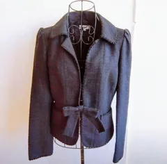 美品⭐️ トゥービーシック TO BE CHIC テーラード ツイードジャケット ラメ フロントリボン レース ノーボタン 日本製 羽織 ウール wool 毛のサムネイル