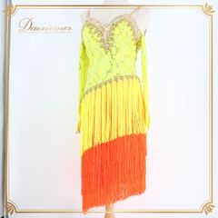 【美品 社交ダンス衣装】イエロー 白樺ドレス ラテン ドレス ワンピース 黄色 オレンジ 蛍光 フリンジ デモ 競技用 ダンス用 レディース 女性用 綺麗 かわいい きれいめ エレガント ポップ 元気 キャミソール スカート ダンス ダンスウェア 派手 映え