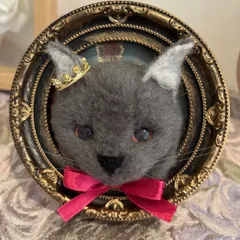 ロシアンブルー　羊毛フェルト　ハンドメイド　インテリア　王冠猫