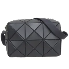 未使用 バオバオ　イッセイミヤケ　 ショルダーバッグ 黒 ブラック キューボイド バオバオ baobao キューボイド ショルダーバッグ ISSEY MIYAKE