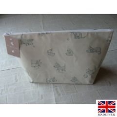 イギリス製 コスメポーチ 化粧ポーチ 小物入れ トラベルポーチ Wash Bag アメニティポーチ Hot Paws ＆ Trogg (Paw-53) Made in UK イギリス直輸入