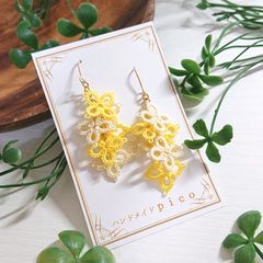 小花のしゃららんピアス(イヤリング)黄色