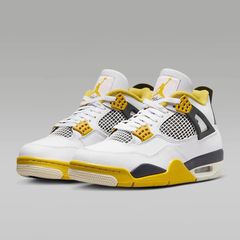 新品未使用 Nike WMNS AIR JORDAN 1 Mid ココナッツミルク レトロホワイト 27.5cm