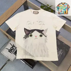 本日のみ‼️キレイ美品✨ 本物 GUCCI ✨可愛い猫ちゃん×ハチ❤Tシャツ 本日のみ‼️キレイ美品✨ 本物 GUCCI ✨可愛い猫ちゃん×ハチ❤T