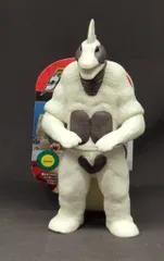 BANDAI - 164　スノーゴン　14cm　怪獣　ライブサイン付き　ウルトラマンフィギュア BANDAI - 164 スノーゴン 14cm 怪獣 ライブサイン付き