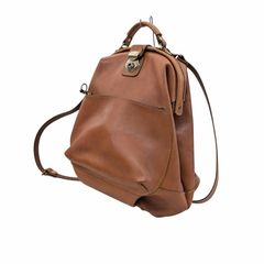 HERZ わんぱくリュック size S キャメル 一泊二日の小旅行にも使える人気のワンパクリュック「革鞄のHERZ