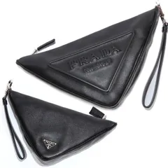 ⭐PRADA⭐　美品　プラダ　ラフィアクロケット　クラッチバッグ Prada プラダのクラッチバッグ、手触りが滑らか、シンプルな外観