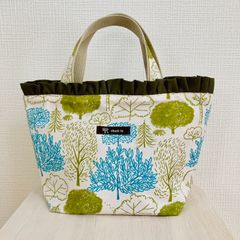 北欧風　フリルランチバッグ