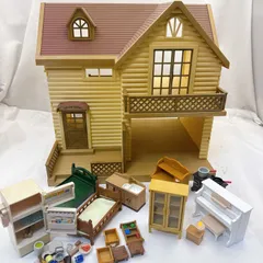 シルバニアファミリー ぶどうの森のお家 本体＋家具・小物まとめセット エポック社 ドールハウス ログハウス 2階建て バルコニー 階段付き 中古 一部柵欠品あり