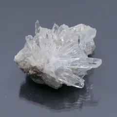 大幅値下げ！圧巻の1.4Kg 四川省産菊花水晶水晶クラスター紫入り