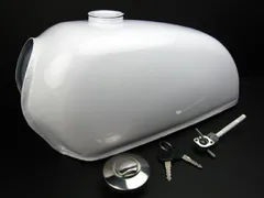 タンク エイプ 白 コック付き/ ホワイト 小型 汎用4ミニ 　新品 タンク エイプ 白 コック付き/ ホワイト 小型 汎用4ミニ 新品