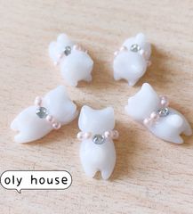 ぐで猫シリーズ　白猫首輪@1   5匹セット　レジン　パーツ