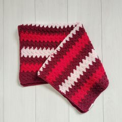 ひざかけ・ブランケット：かぎ針編み《ダイアゴナル・レッド系》ハンドメイド