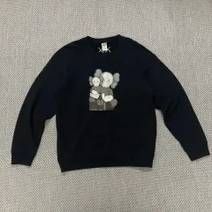 (M)カウズ x ユニクロ ジャパン 起毛 スウェット