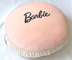 【品薄商品】バービー　クッション　ラウンドクッション　ピンク　円形　ロゴ刺繍　Barbie