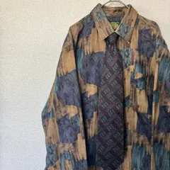 ネクタイシャツ　古着　総柄　メンズ　ユニセックス　レトロ　ブラウン系　Mサイズ
