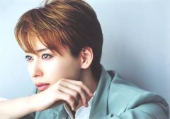 Item thumbnail for item 50b830b8-72a3-4f28-8c92-9aa91ef28c96