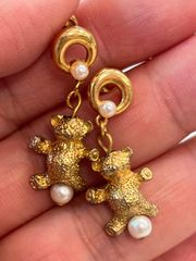 クマのピアス　新品