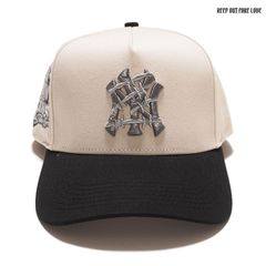 KEEP OUT FAKE LOVE WORLD FAMOUS NY SNAPBACK CAP【CREAM×BLACK】(キープアウトフェイクラブ 帽子 キャップ CAP スナップバック ベースボールキャップ NY ニューヨーク NEW YORK ロゴ)
