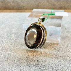 ペンダントトップ シルバー925 925刻印 スモーキークォーツ天然石 大粒 ブラウン 水晶 メンズ レディース ユニセックス 一点物 オーバルカット 重厚感 上品 光沢仕上げ 彫金細工 ビンテージ風