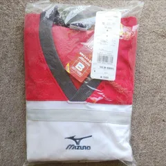 ミズノVネックトレーナー