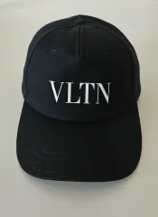 新品未使用　VALENTINO ブラック Vロゴキャップ　57サイズ 新品未使用 VALENTINO ブラック Vロゴキャップ 57サイズ特別