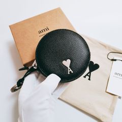 新品未使用】AMI PARIS ラウンド ウォレット 小銭入れ アミ 新品未使用】AMI PARIS ラウンド ウォレット 小銭入れ アミ