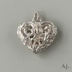 2025年最新】Yves Saint Laurent イヴサンローラン フラワー