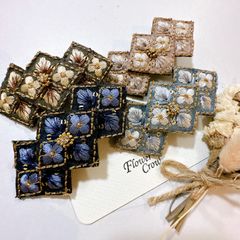 インド刺繍リボン】重なりモチーフヘアクリップ - メルカリShops