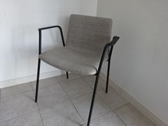 Andreu World Flex　chair　積み重ね可5脚まで　アンドリューワールド（新品定価１脚13万の高級チェア）