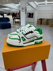 Louis Vuitton Trainer 73rd カラー - グリーン リベット｜本日限定特価｜新品未使用