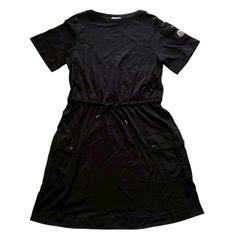 モンクレール ワンピース ABITO 半袖 ワッペン フレア Aライン 黒 38 モンクレール ワンピース ABITO 半袖 ワッペン フレア Aライン