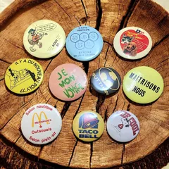JUNK VINTAGE 缶バッジ／100個／US VINTAGE US VINTAGE ／ JUNK缶バッジ100個 US VINTAGE ／ JUNK缶バッジ100個