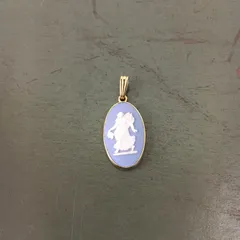 イングランド製　Wedgwood　ウェッジウッド　トップ　USED　8868のサムネイル