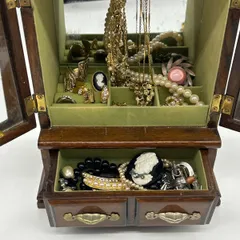 遺品整理 生前整理 アンティークアクセサリーボックス アクセサリーまとめ売り ジャンク A25B(T)14
