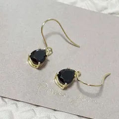 小ぶり　宝石質ブラックスピネルAAA 　サージカルステンレス　K18メッキ　ピアス　天然石　つけっぱなし