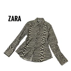 ZARA ザラ　ブラウス　白と黒の幾何学的なパターン