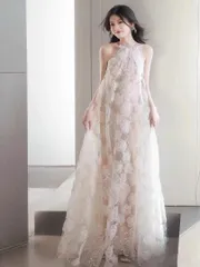 新品未使用 結婚式   透け感　おしゃれ　ウェディングドレス 白ロングタイプ