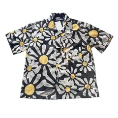 2024年最新】jacquemus トップスの人気アイテム - メルカリ