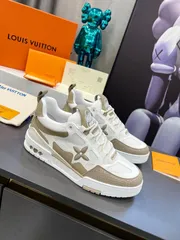 Louis Vuitton trainer ロートップカジュアルシューズ｜本日限定特価｜新品未使用