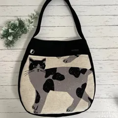 大きなネコちゃん　ワンハンドルバッグ　ハンドメイド