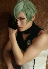 【中古】生写真(男性) 高野洸(膝丸)/上半身・左向き・左手顔・背景茶色・キャラクターショット/「ミュージカル『刀剣乱舞』 髭切膝丸 双騎出陣2019 ～SOGA～」ランダムブロマイド ライブver.