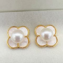 綺麗！天然本真珠ピアス 5.8mm カメリアデザインパールピアス　k18仕上げ　天然真珠×天然貝殻 シルバー s925刻印 パール　ホワイトピンク